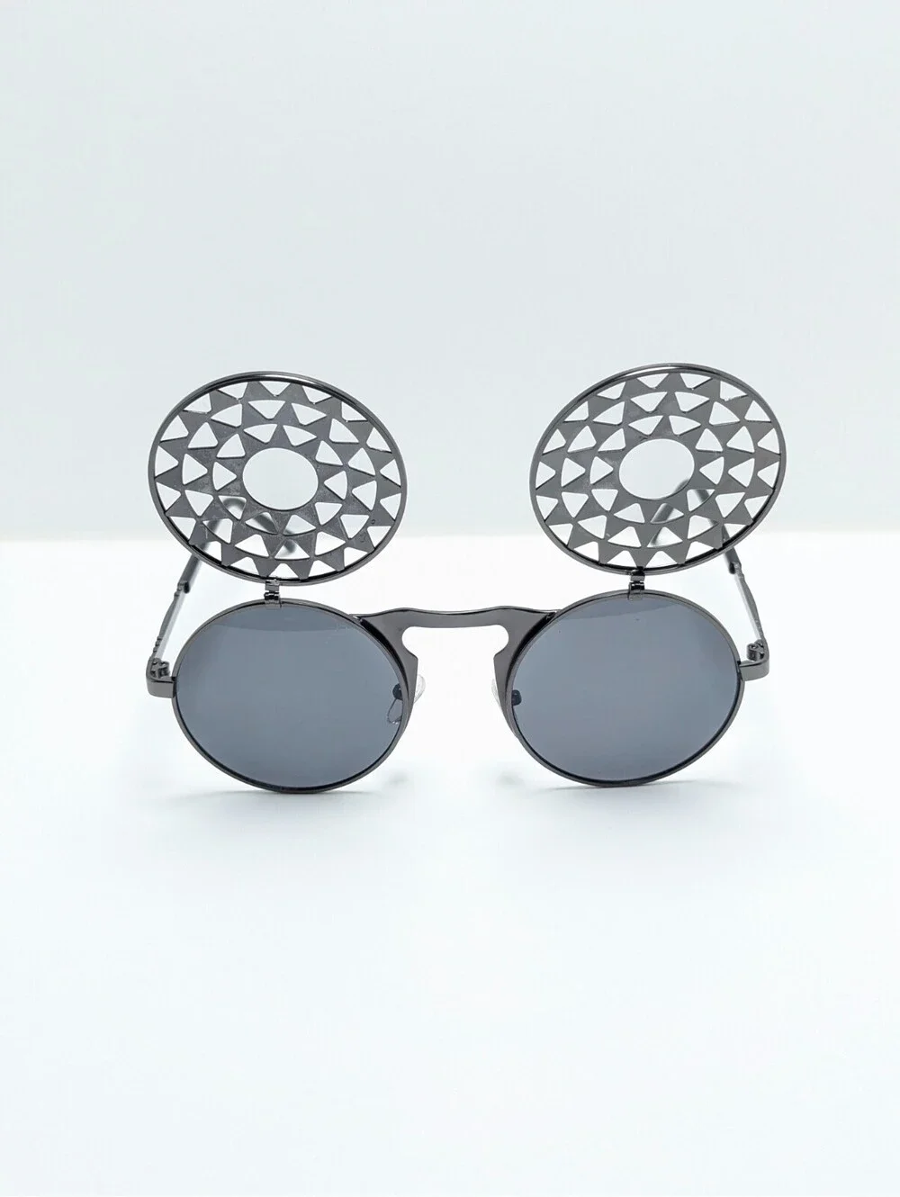 3610 Steampunk Gray UV400 Lens Gunmetal Flip Up Round Unisex Fashion Sunglasses